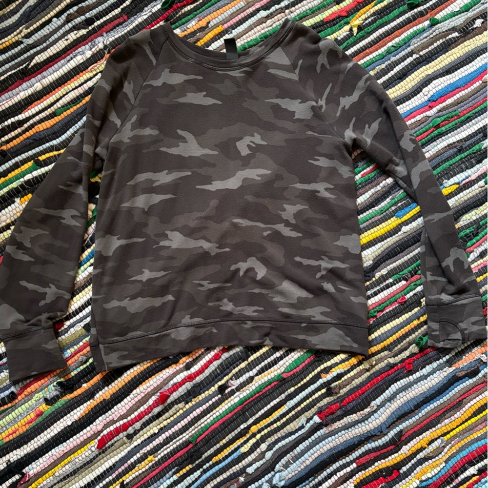 Athleta Girl Gray Long Sleeve Tee XL/14
